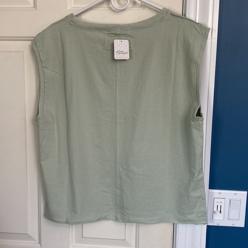Green free people tank top NWT - Picture 2 of 2